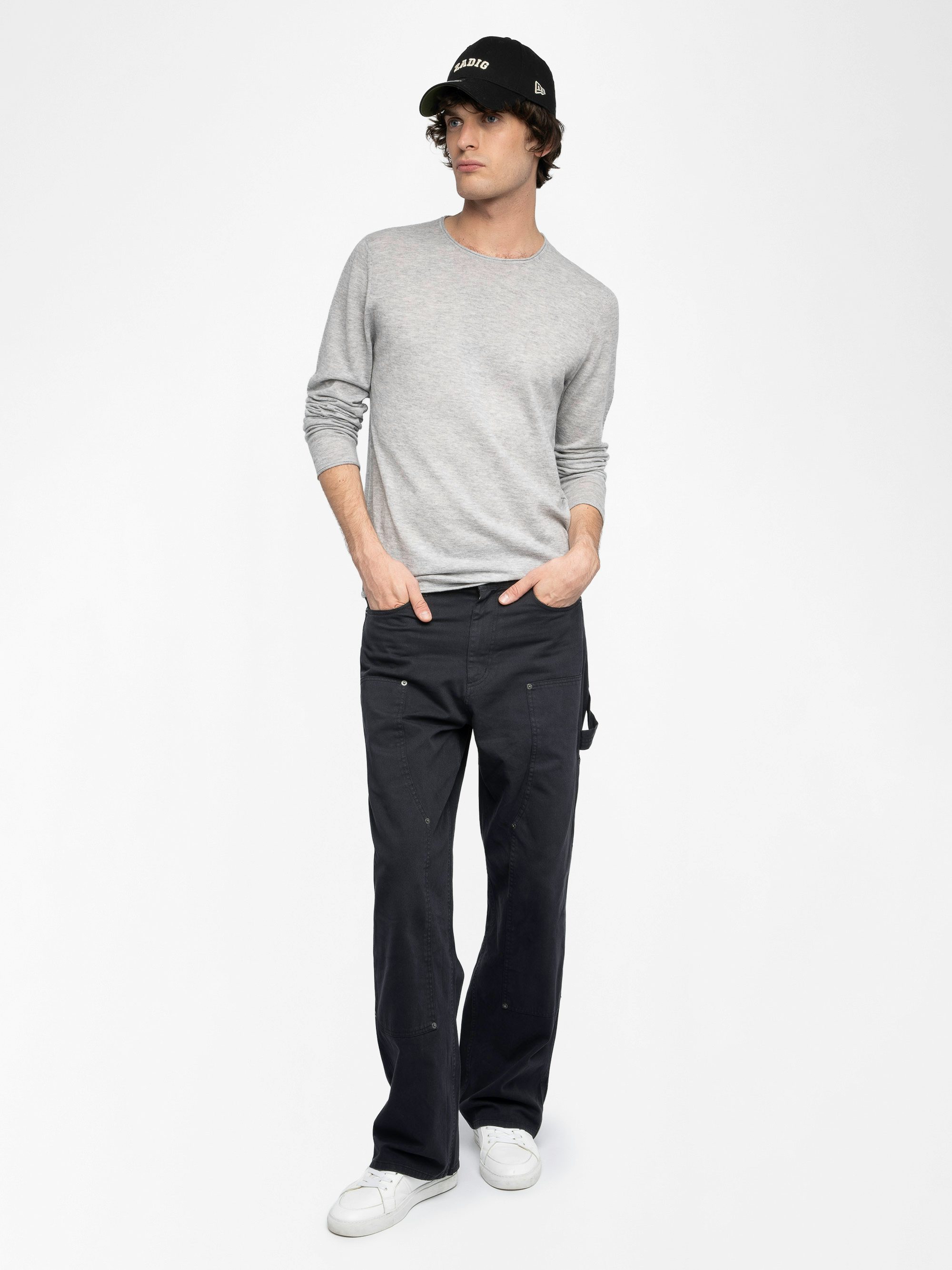 Teiss 100% Cashmere Jumper - Round neck jumper with long sleeves featuring a print on the back.